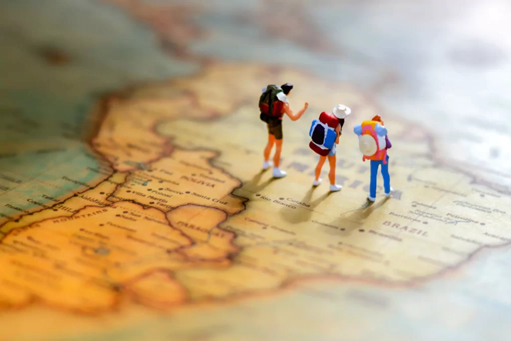 Desvendando o Mundo sem Quebrar o Banco: 12 Estratégias Inteligentes para Viajar Mais e Gastar Menos viajar